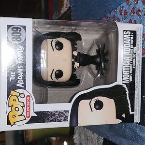 NWT "Morticia Adams" PopHead